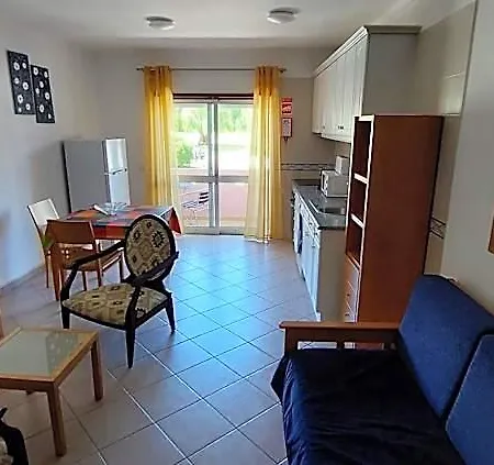 Ξενοδοχείο με διαμερίσματα Castelos Da Rocha 4*