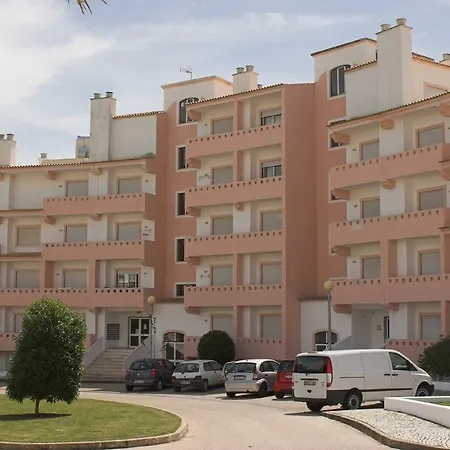 Aparthotel Castelos Da Rocha