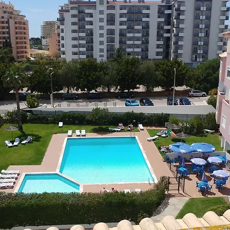 Castelos Da Rocha Aparthotel