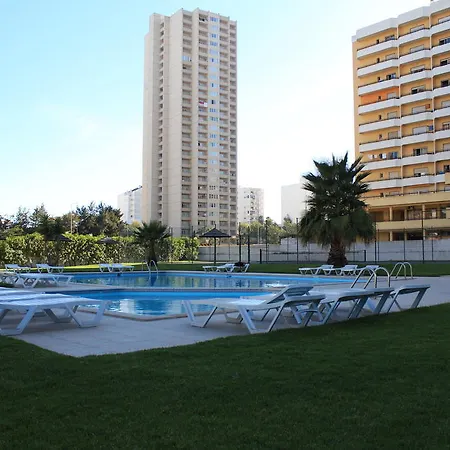 Hotel apartamentowy Castelos Da Rocha 3*