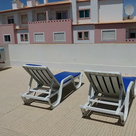 Aparthotel Castelos Da Rocha 4*