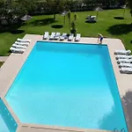 Castelos Da Rocha Apartahotel