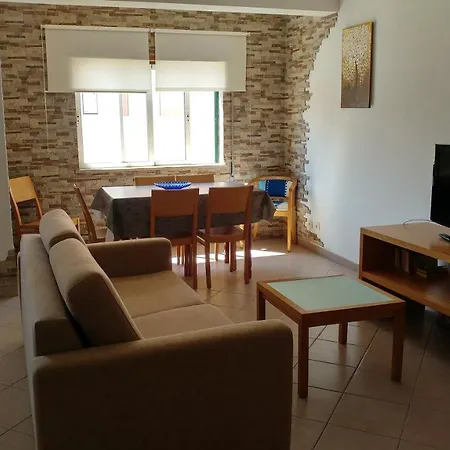 Apartahotel Castelos Da Rocha 3*
