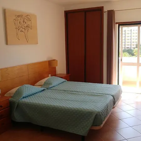 卡斯特罗达罗沙公寓 公寓式酒店