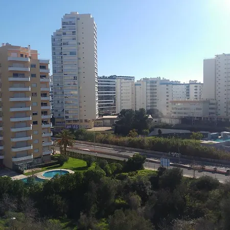 Apartahotel Castelos Da Rocha 3*