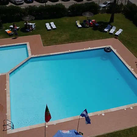 卡斯特罗达罗沙公寓