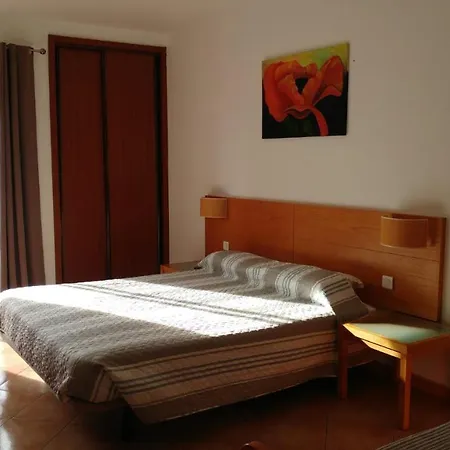 Apartahotel Castelos Da Rocha