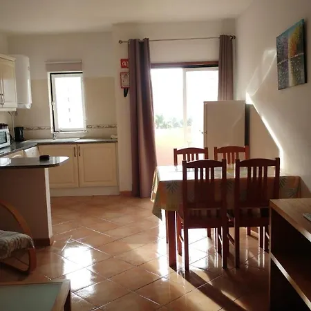 卡斯特罗达罗沙公寓